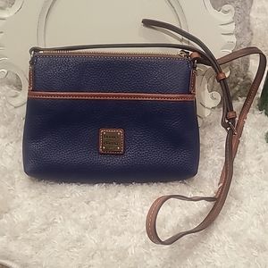 Dooney & Bourke handbag pebbled grain leather carrier crossbody